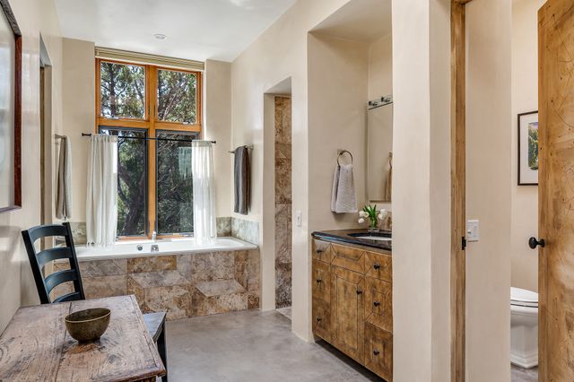 1980 Cerros Colorados, Santa Fe, NM 87501