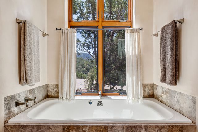 1980 Cerros Colorados, Santa Fe, NM 87501