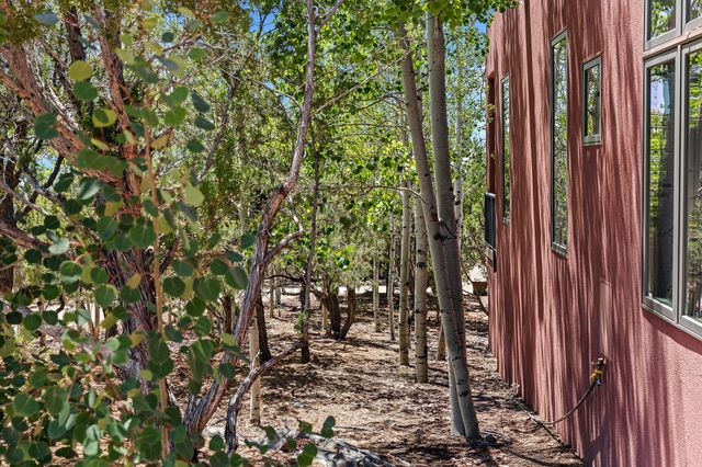1980 Cerros Colorados, Santa Fe, NM 87501