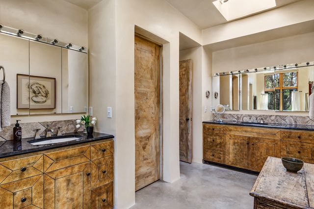 1980 Cerros Colorados, Santa Fe, NM 87501