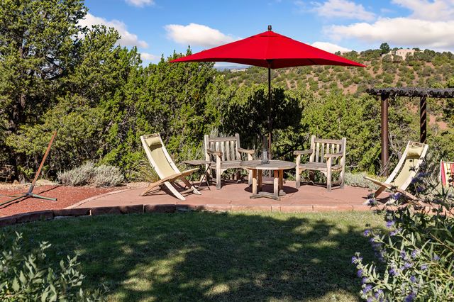 1980 Cerros Colorados, Santa Fe, NM 87501
