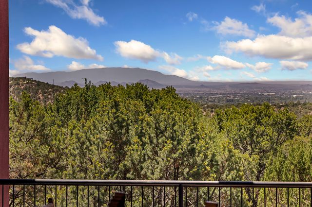 1980 Cerros Colorados, Santa Fe, NM 87501