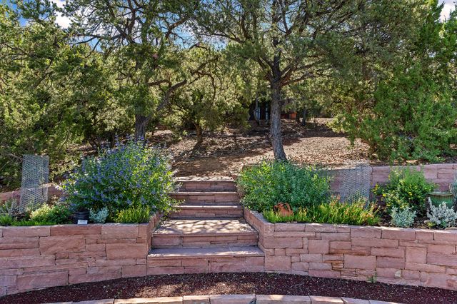 1980 Cerros Colorados, Santa Fe, NM 87501