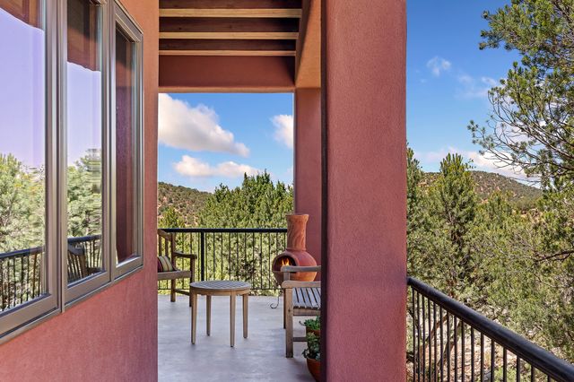 1980 Cerros Colorados, Santa Fe, NM 87501