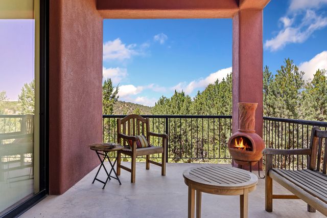 1980 Cerros Colorados, Santa Fe, NM 87501