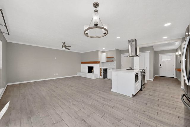 6407 Redwood Lane, Rowlett, TX 75089