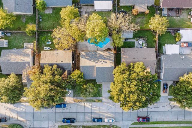 6407 Redwood Lane, Rowlett, TX 75089