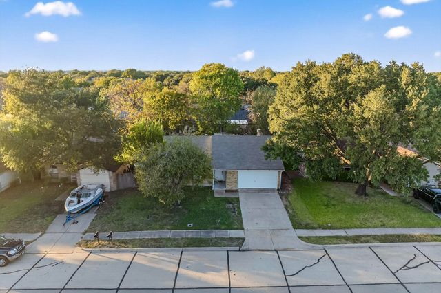 6407 Redwood Lane, Rowlett, TX 75089