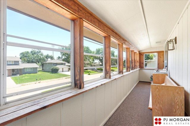 5524 S 151st Street, Omaha, NE 68137