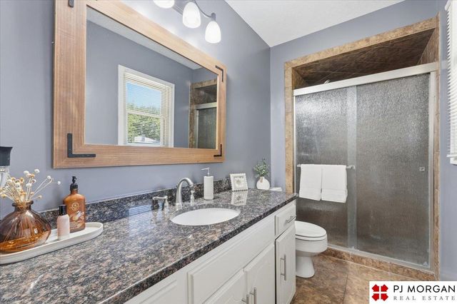 5524 S 151st Street, Omaha, NE 68137