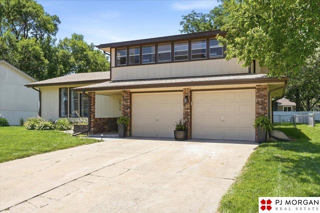 5524 S 151st Street, Omaha, NE 68137