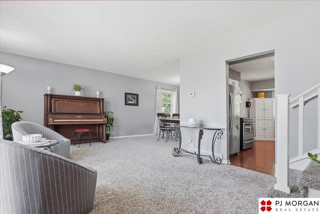 5524 S 151st Street, Omaha, NE 68137