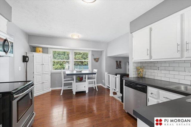 5524 S 151st Street, Omaha, NE 68137