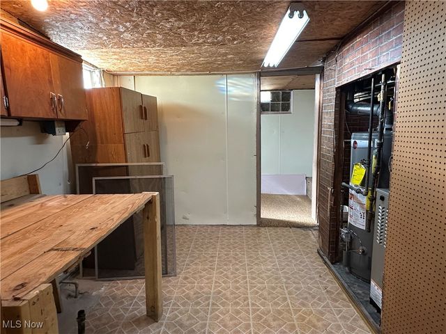 2829 Maplecrest Avenue, Parma, OH 44134