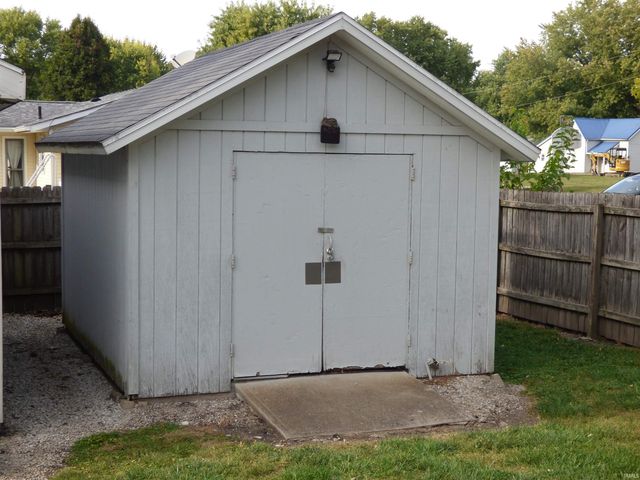 304 W Jefferson Street, Colfax, IN 46035