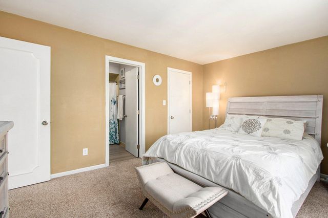 2305 Martha Street D2, Highland, IN 46322