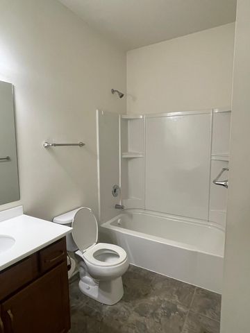 18121 Goldfinch Way, Lakeville, MN 55044