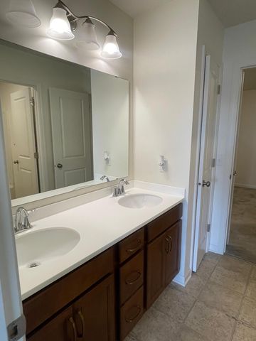 18121 Goldfinch Way, Lakeville, MN 55044
