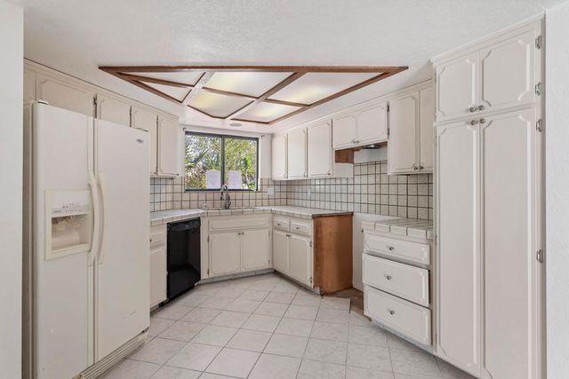 12155 Ocotillo Road, Desert Hot Springs, CA 92240