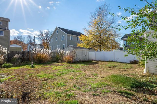 1213 OAK AVE, Shady Side, MD 20764