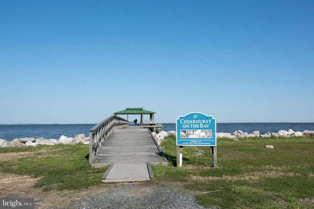 1213 OAK AVE, Shady Side, MD 20764