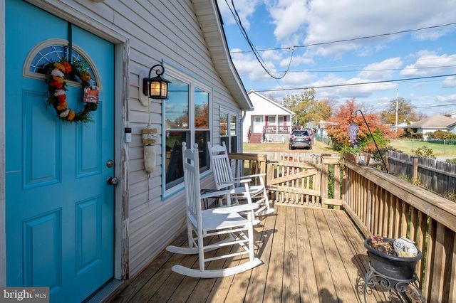 1213 OAK AVE, Shady Side, MD 20764