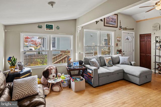 1213 OAK AVE, Shady Side, MD 20764