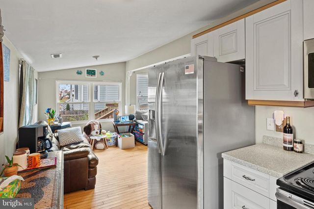 1213 OAK AVE, Shady Side, MD 20764