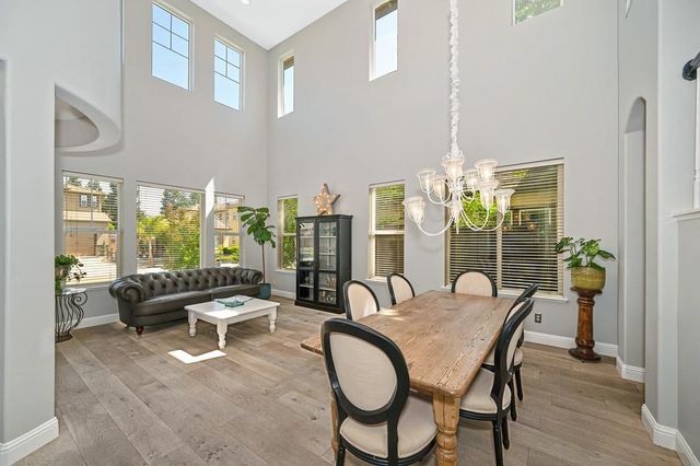 1013 Sandwick Way, Folsom, CA 95630