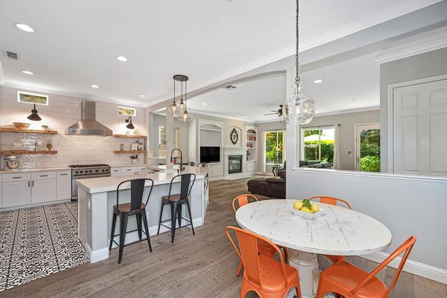 1013 Sandwick Way, Folsom, CA 95630