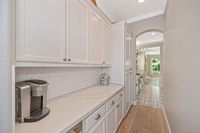 1013 Sandwick Way, Folsom, CA 95630