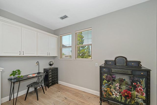 1013 Sandwick Way, Folsom, CA 95630