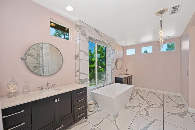 1013 Sandwick Way, Folsom, CA 95630