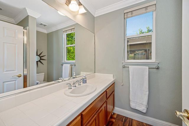 1013 Sandwick Way, Folsom, CA 95630