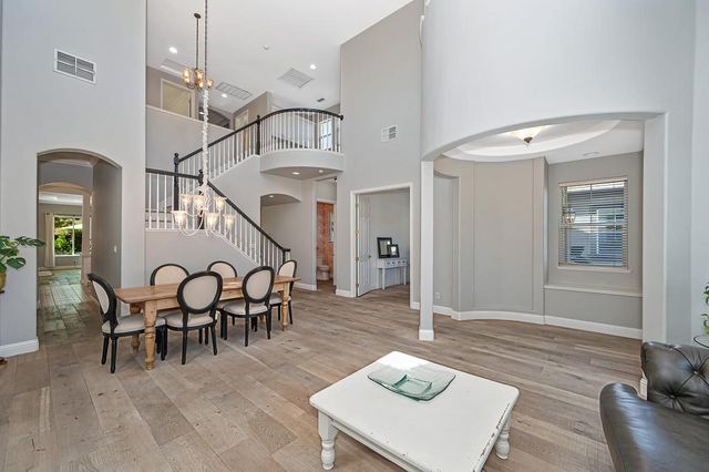 1013 Sandwick Way, Folsom, CA 95630