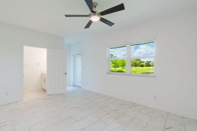 696 NE Waters Edge Lane, Port St. Lucie, Port St Lucie, FL 34983