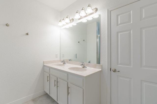 696 NE Waters Edge Lane, Port St. Lucie, Port St Lucie, FL 34983