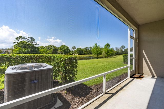 696 NE Waters Edge Lane, Port St. Lucie, Port St Lucie, FL 34983