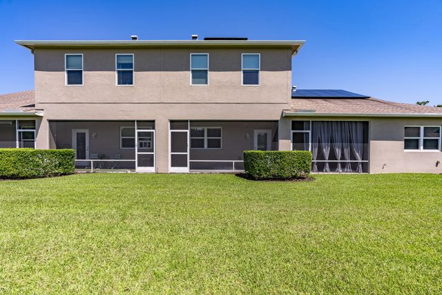 696 NE Waters Edge Lane, Port St. Lucie, Port St Lucie, FL 34983