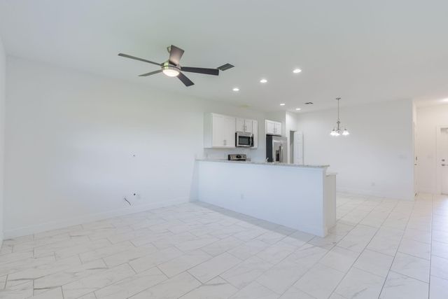 696 NE Waters Edge Lane, Port St. Lucie, Port St Lucie, FL 34983