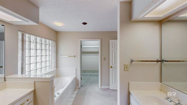 9375 Clubhouse Drive, Foley, AL 36535