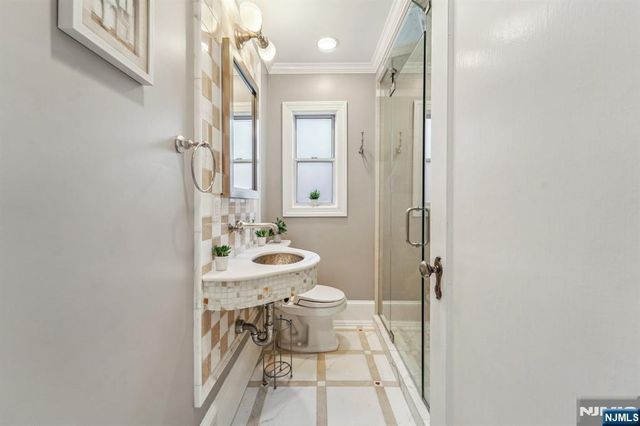 15 Dunn Place, Dumont, NJ 07628