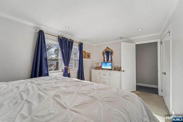 15 Dunn Place, Dumont, NJ 07628