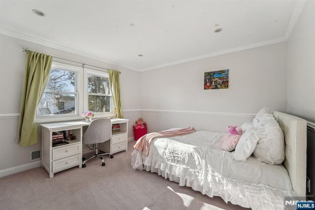 15 Dunn Place, Dumont, NJ 07628