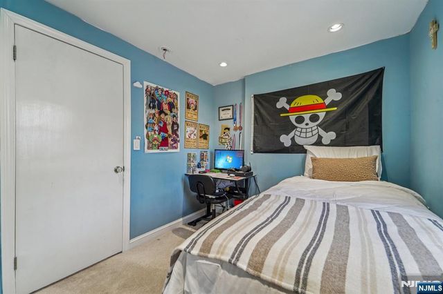 15 Dunn Place, Dumont, NJ 07628