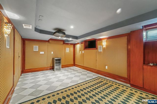 15 Dunn Place, Dumont, NJ 07628