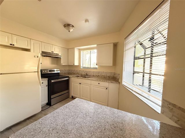 1708 FOXHALL CIRCLE, Kissimmee, FL 34741