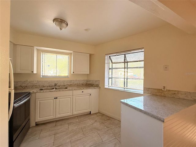 1708 FOXHALL CIRCLE, Kissimmee, FL 34741