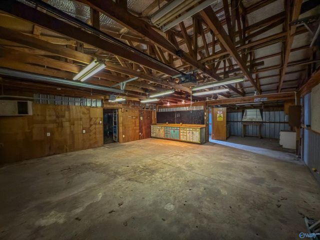 3011 County Road 327, Moulton, AL 35650