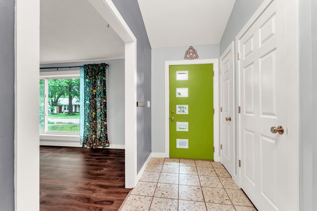 5529 S Dollison Avenue, Springfield, MO 65810